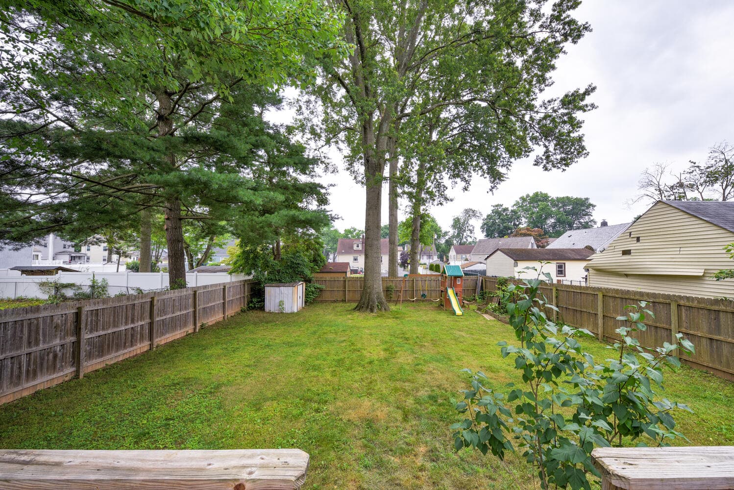 4 Ruth Pl Middlesex NJ 08846-large-024-022-Back Deck View-1499x1000-72dpi